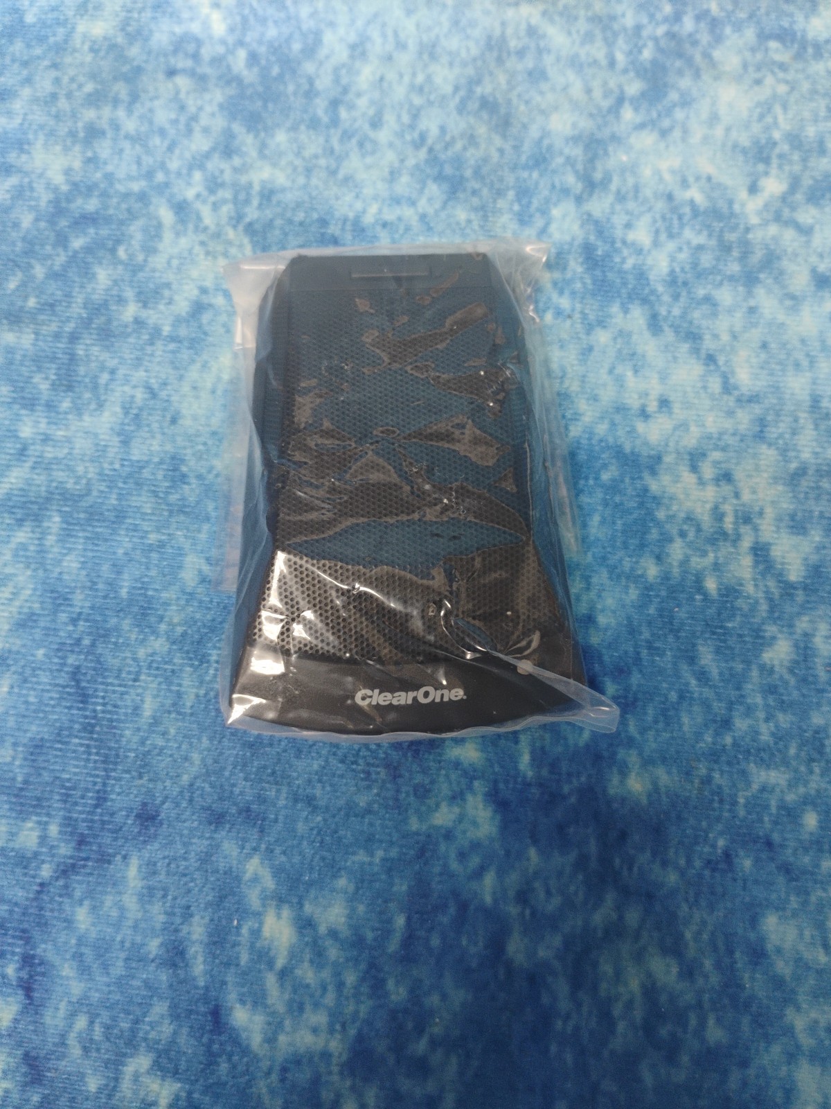 ClearOne Wireless Tabletop Cardoid Mic RF M610