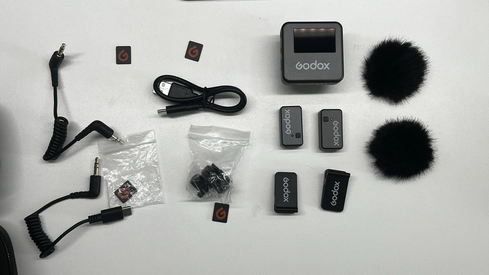 GODOX Magic XT1 Touchscreen Wireless Lavalier Microphone 656ft Range, 24-bit Rec
