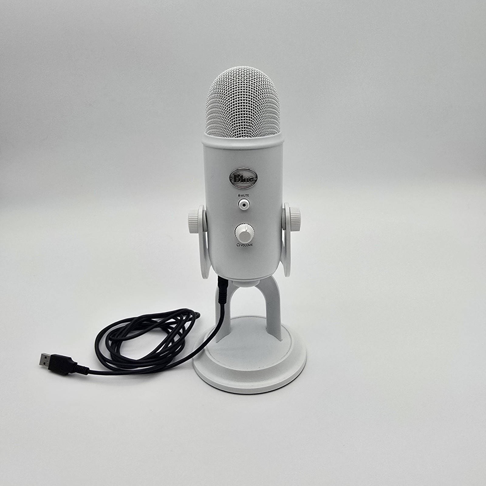 Blue Yeti USB Condenser Microphone Whiteout Edition Professional Recording Mic