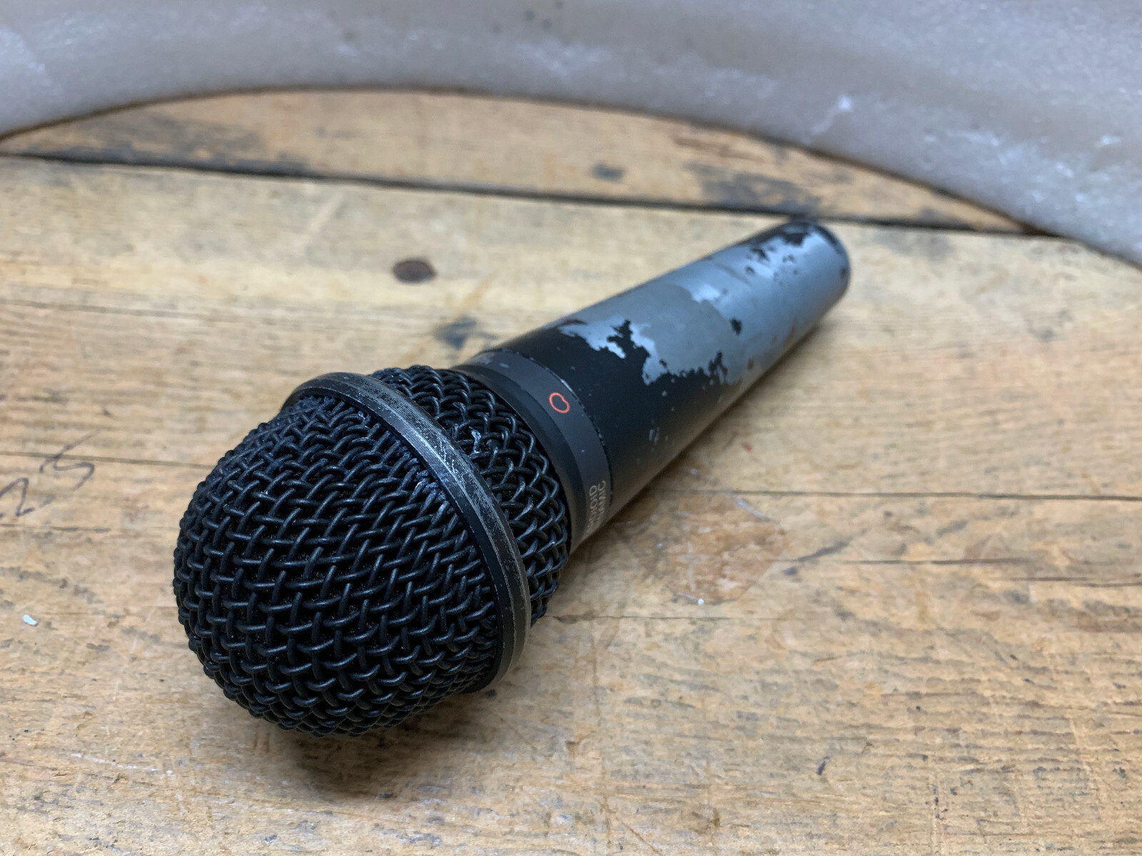 PEAVEY PVM 380N MICROPHONE- VINTAGE! SOUNDS GREAT! MAKE OFFER!!