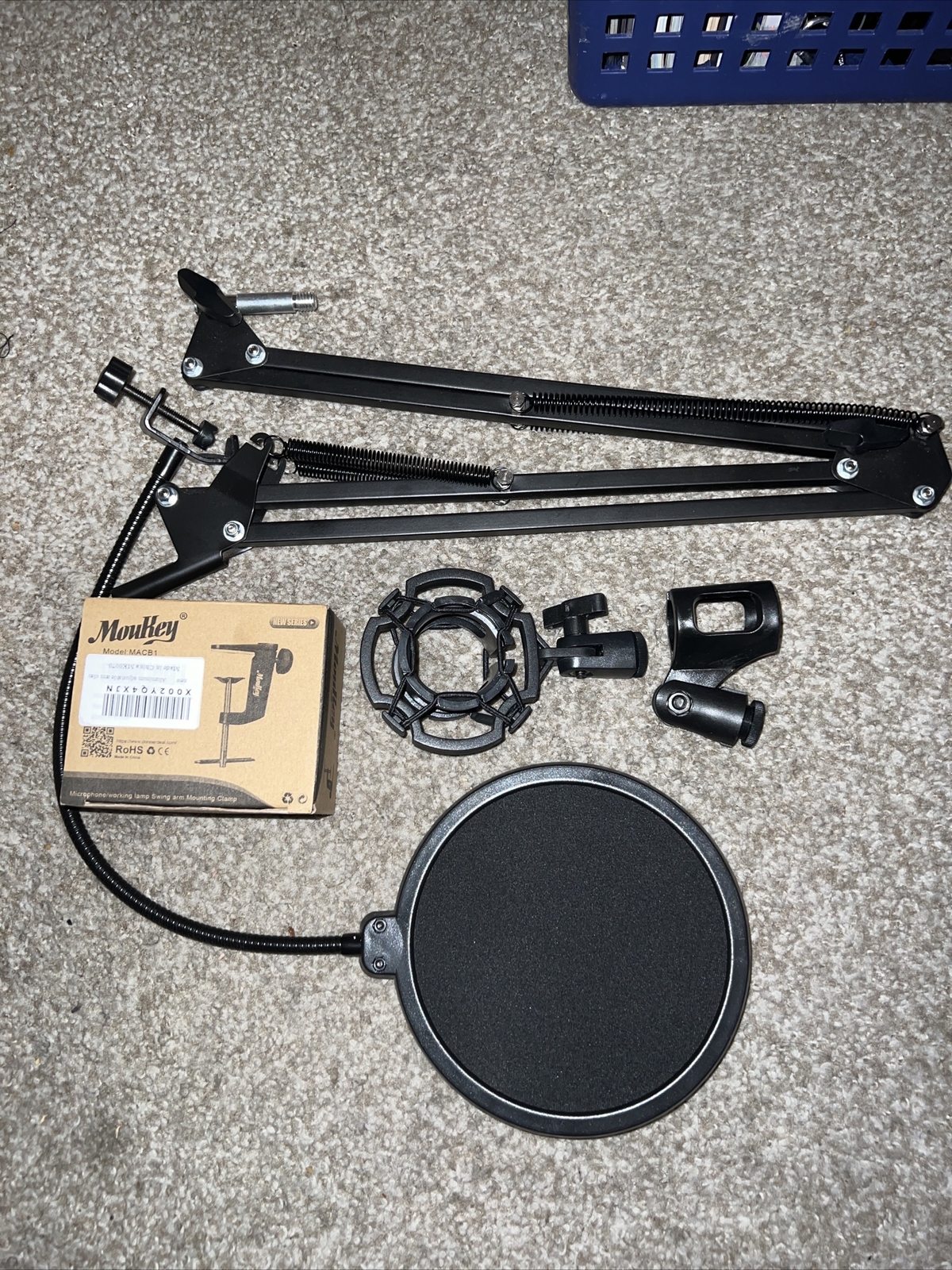 Neewer NW-35 Suspension Scissor Arm Stand