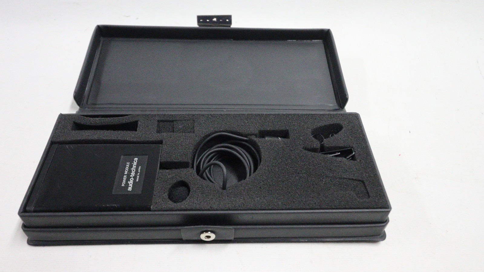 Audio Technica Electric Condenser Omnidirectional Lavalier Microphone W/Box