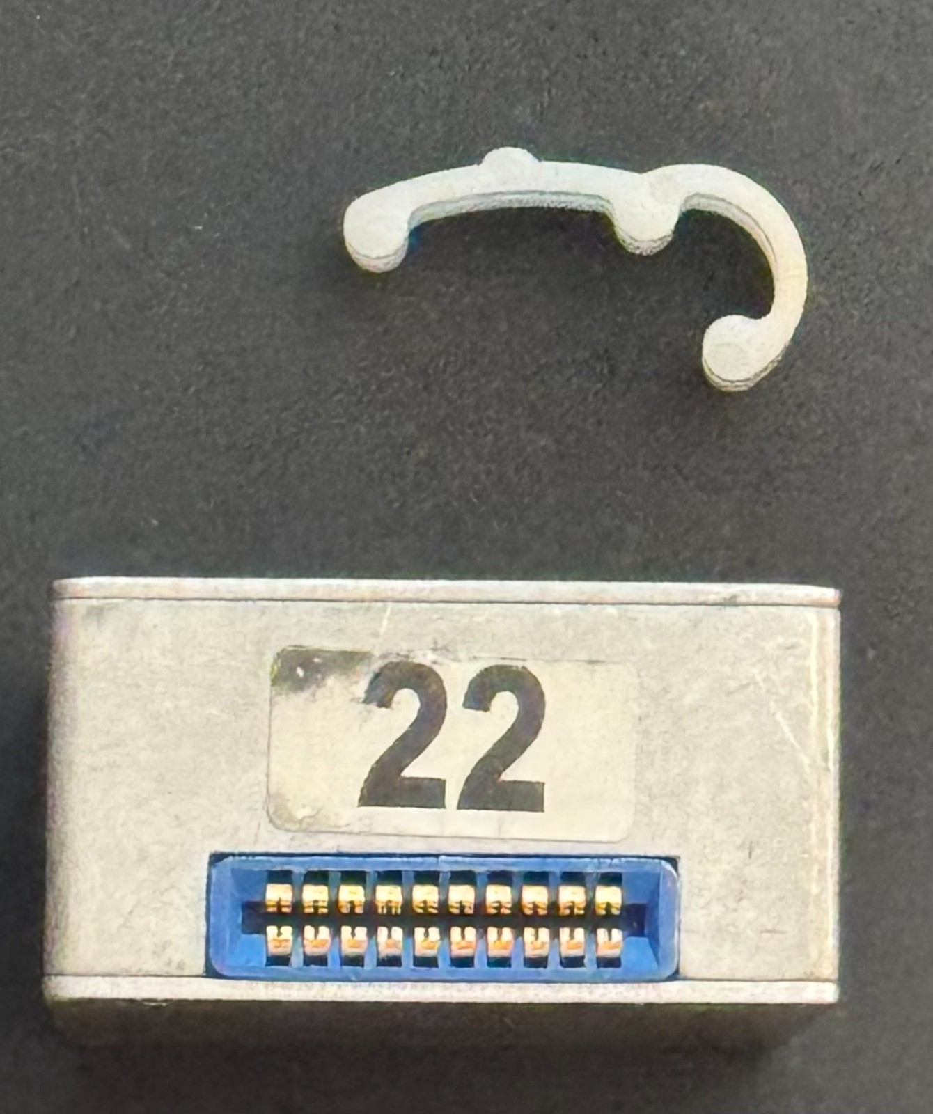 Lectrosonics VRT Tracking Modules Block 22 RED (563.2 – 588.7 MHz.) w Clip