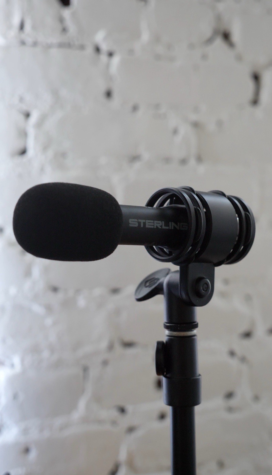 Sterling Audio SL230 Pencil Condenser Microphones Kit w/ Hard Case & Windscreens