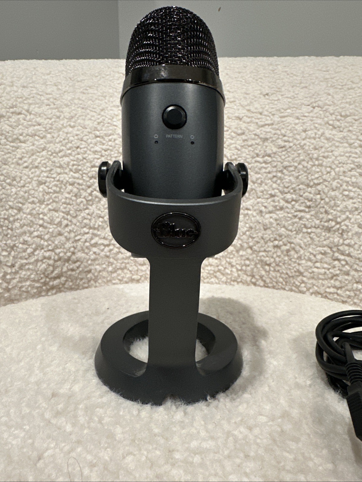 Blue Microphone S/N: 2102SG0053A8