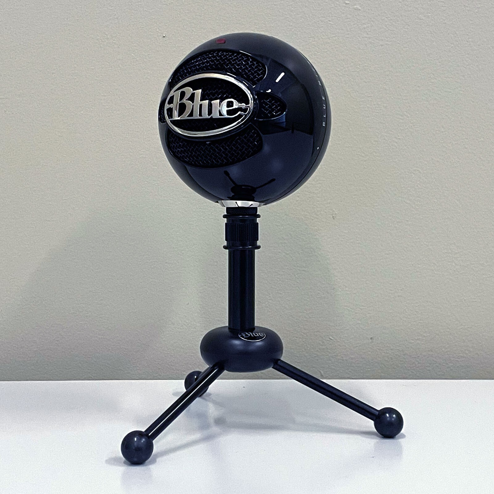 Blue SnowBall Ice A00122 Podcast Mic Gaming Mic Tripod Podcaster Functional