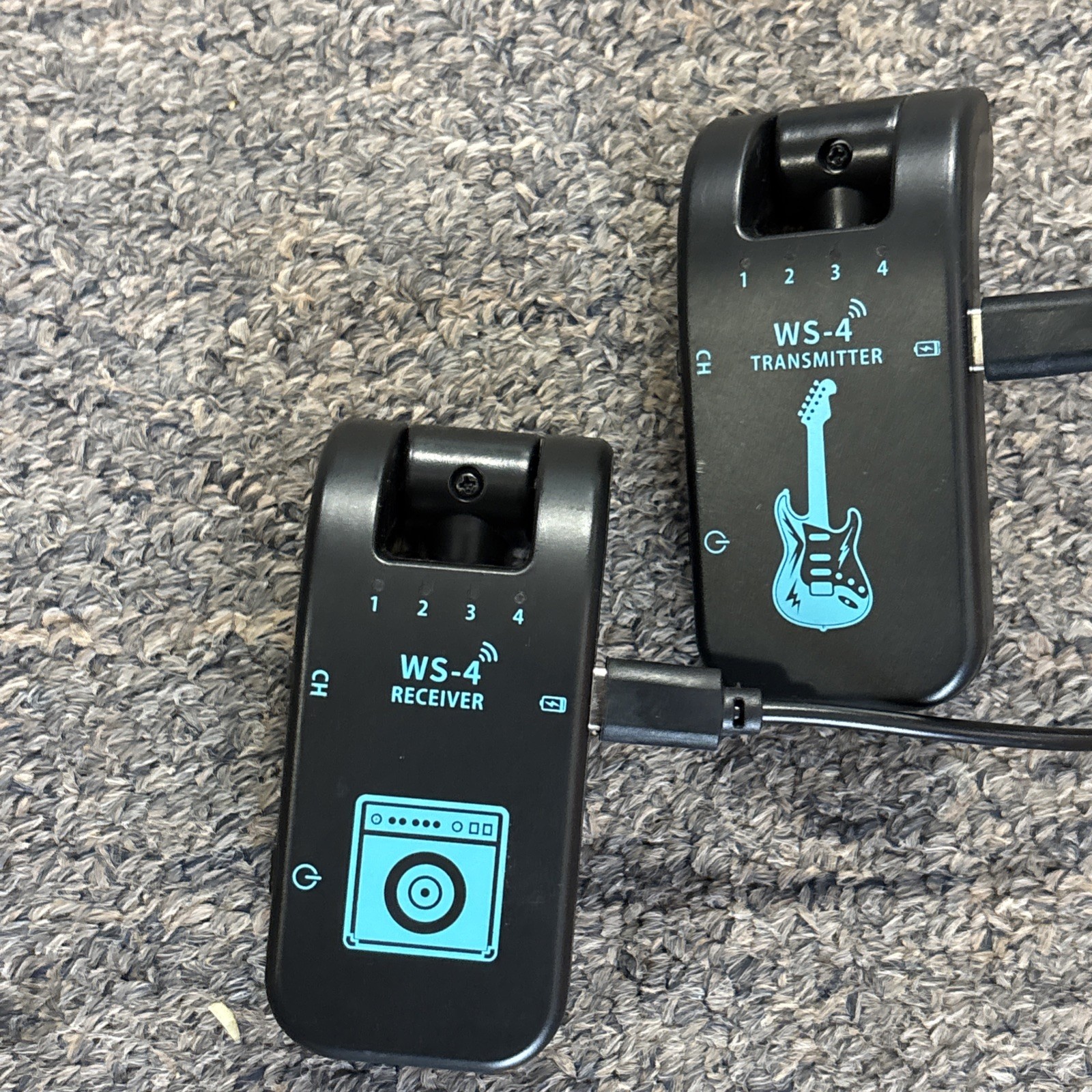 WS-4 Wireless Guitar System Bass Transmitter Receiver 2.4Ghz ISM 8 Channel 131ft