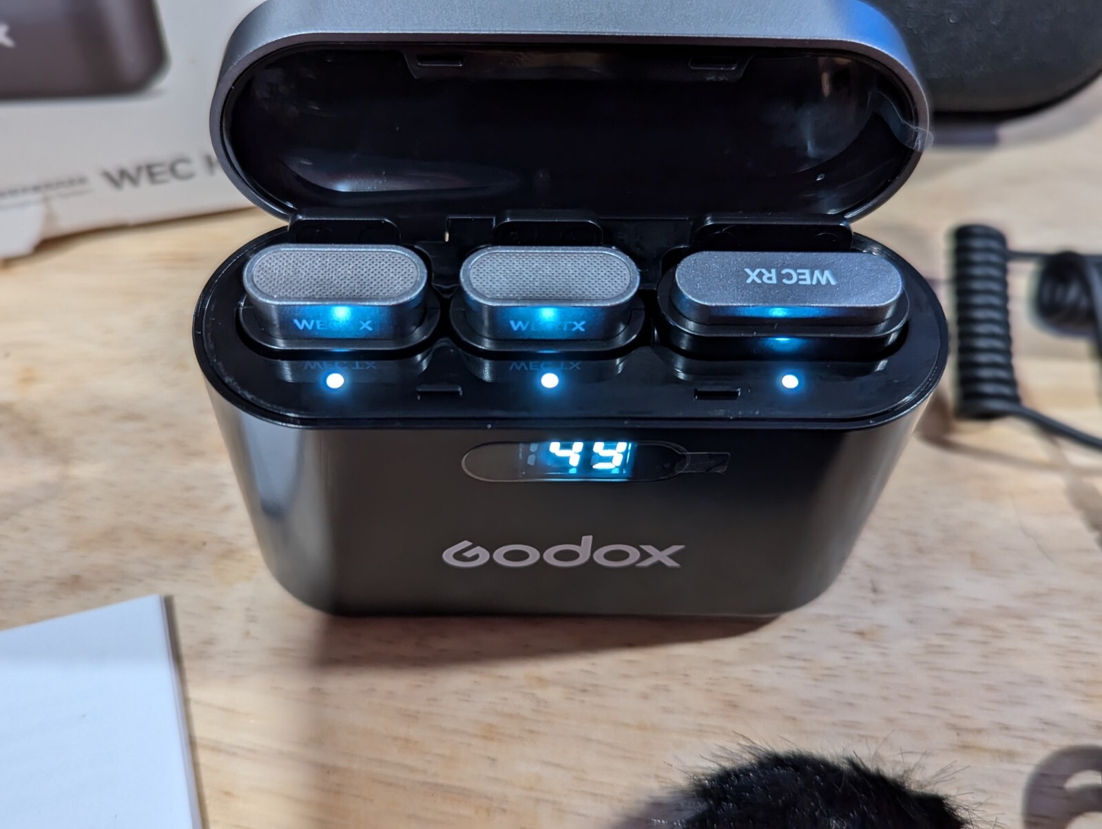 GODOX WEC Kit 2 Wireless Lavalier Mic. w/ Noise Cancellation