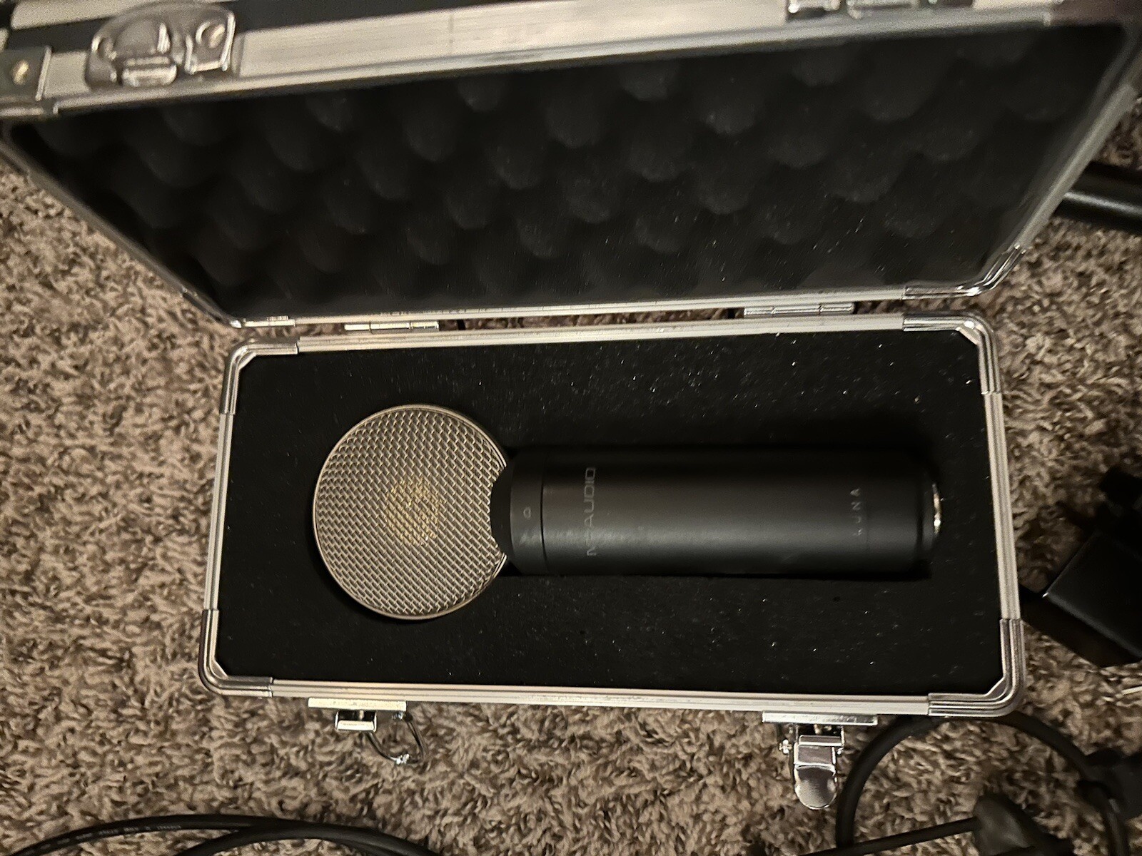 M-Audio Luna Large Diaphragm Condenser Microphone