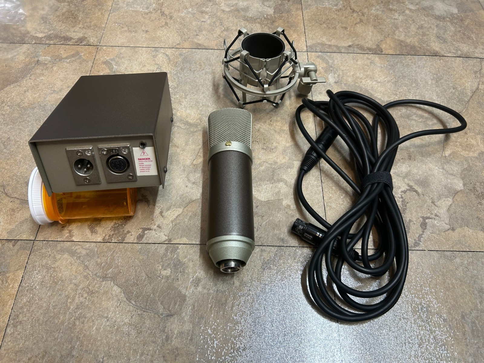 U67 Style Cardioid Condenser Mic